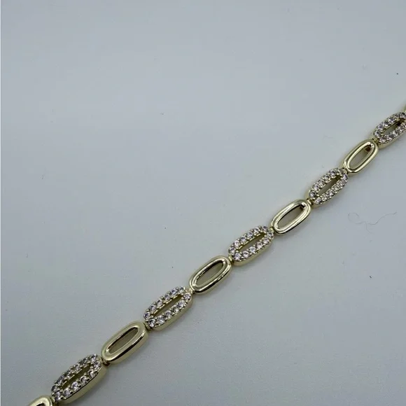 Oval Gold & Pave Bracelet NWT - Picture 3 of 4